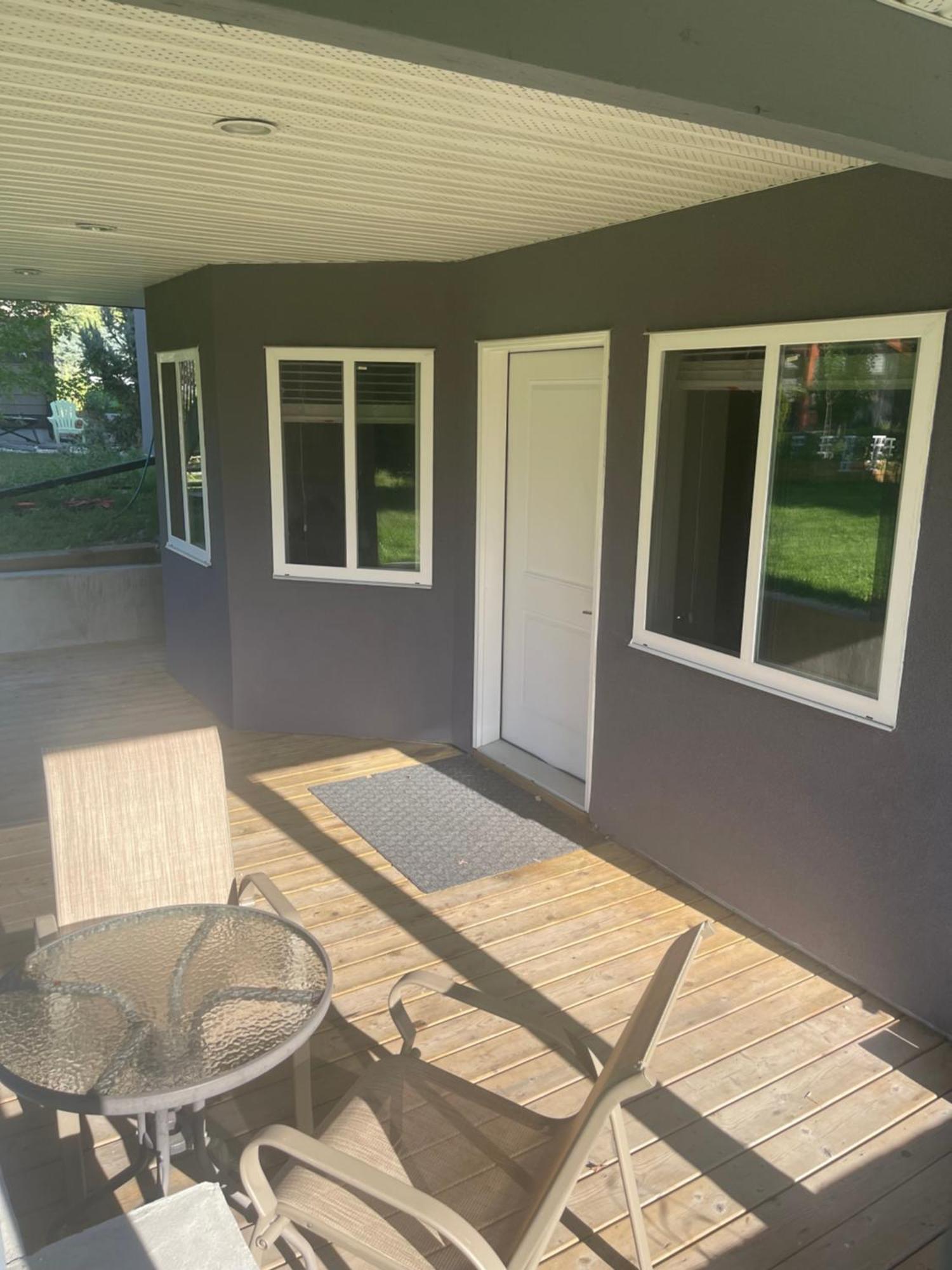 2 Bedroom Suite With Full Kitchen Revelstoke Bagian luar foto